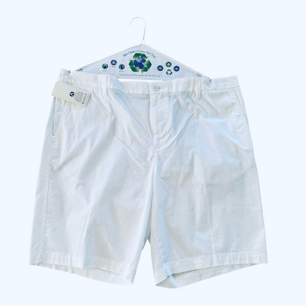 Movie and TV Clothes size W42 $60 RETAIL NEW WITH TAG  mens white dockers shorts